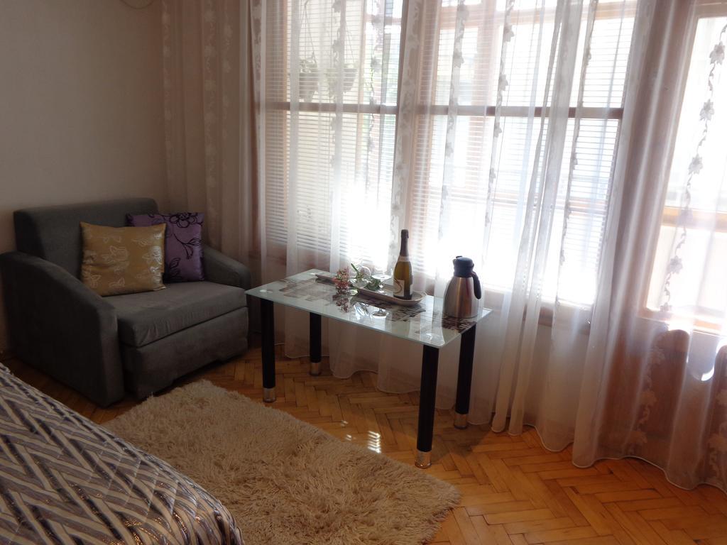 Zoya Apartment Μπουργκάς Εξωτερικό φωτογραφία