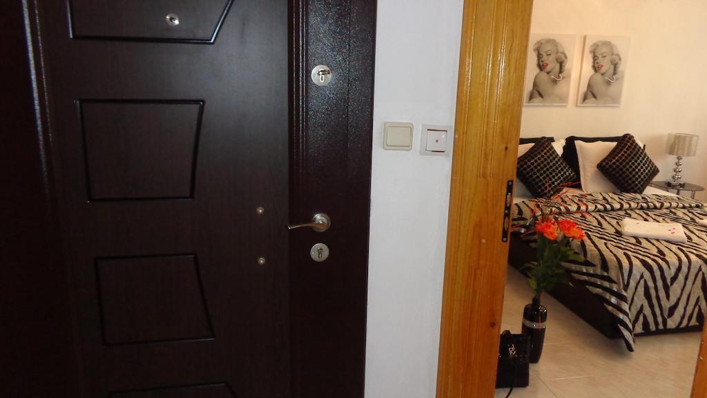 Zoya Apartment Μπουργκάς Δωμάτιο φωτογραφία